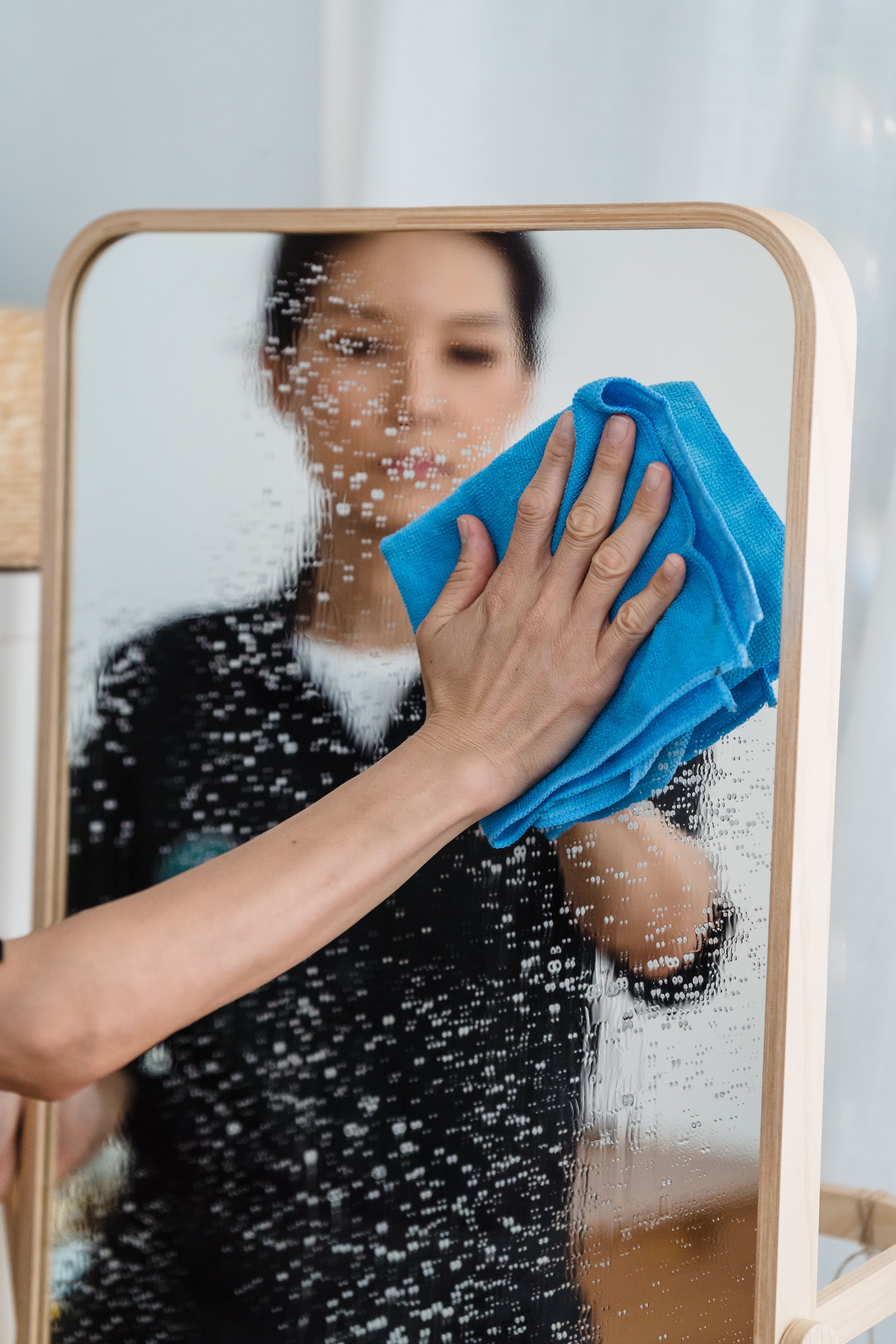 Deep cleaning specialist at work